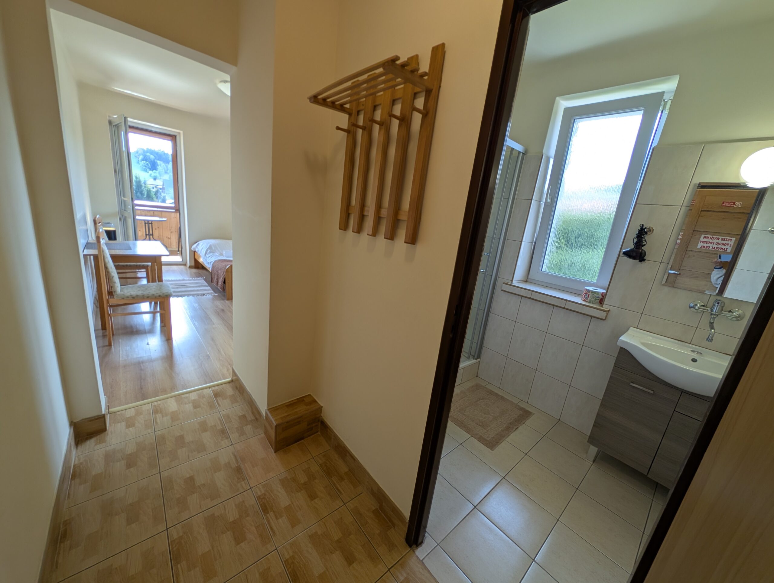 PXL_20250429_123045152.MP