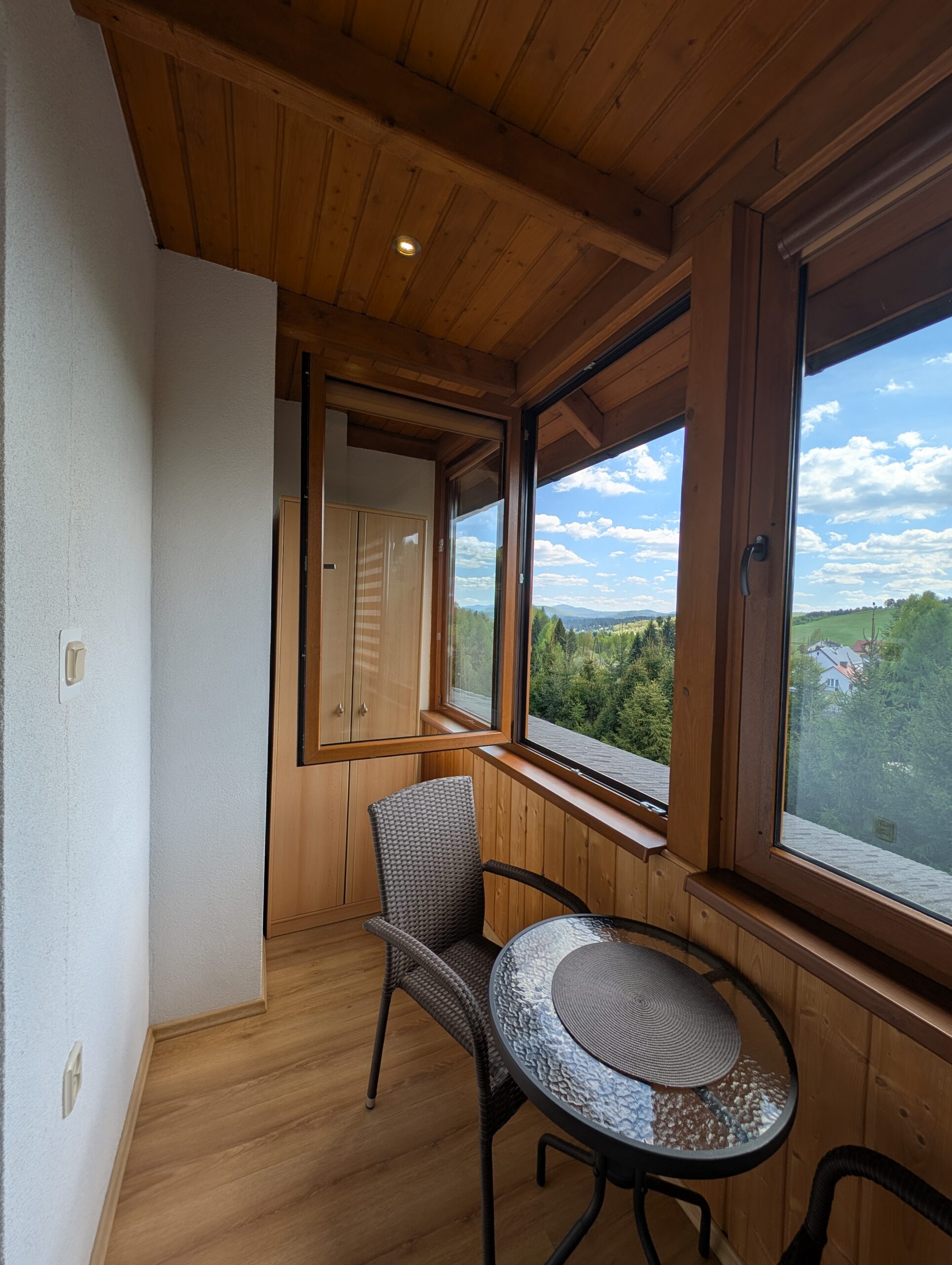 PXL_20250429_123326790.MP