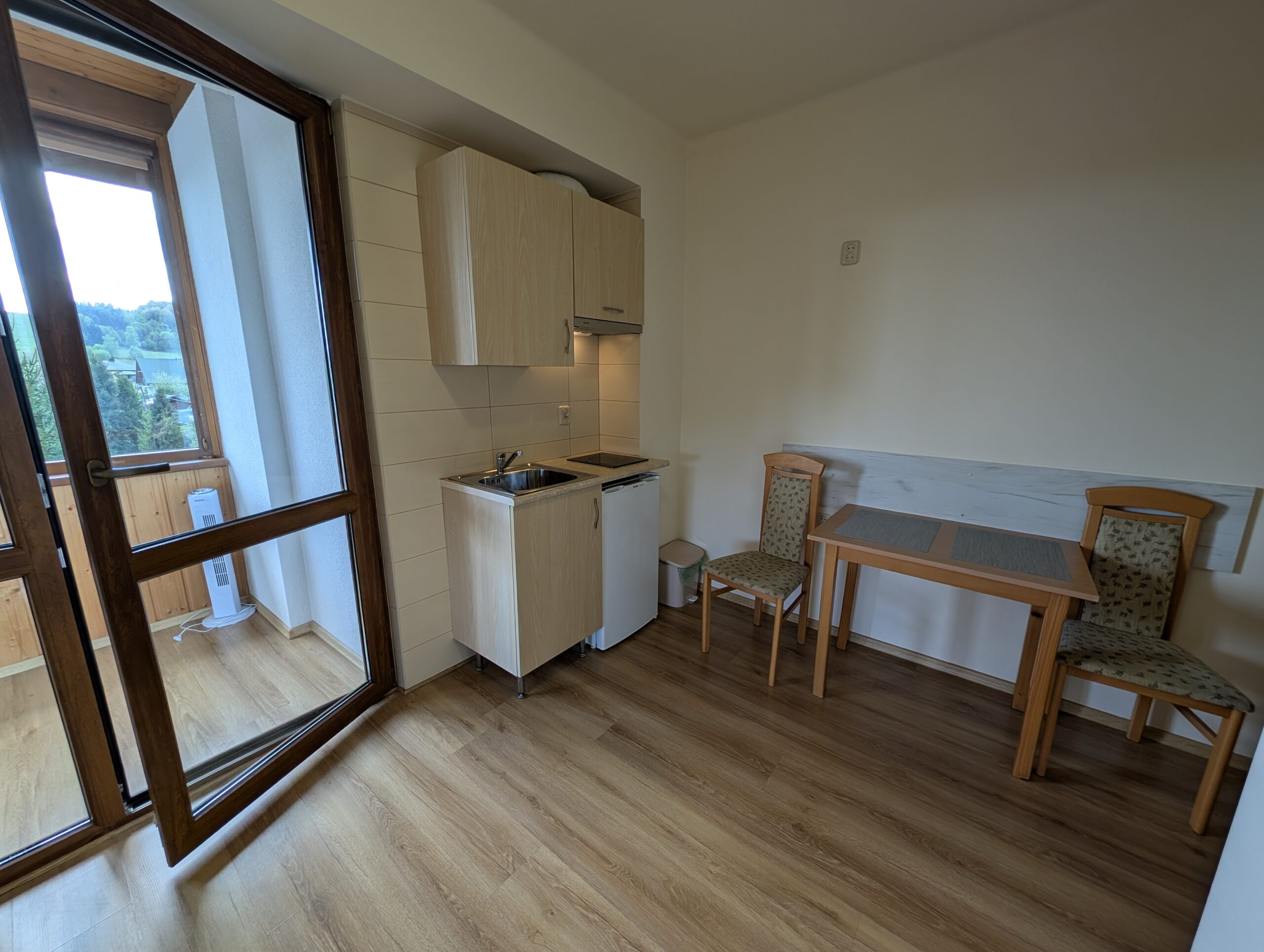 PXL_20250429_123650631.MP