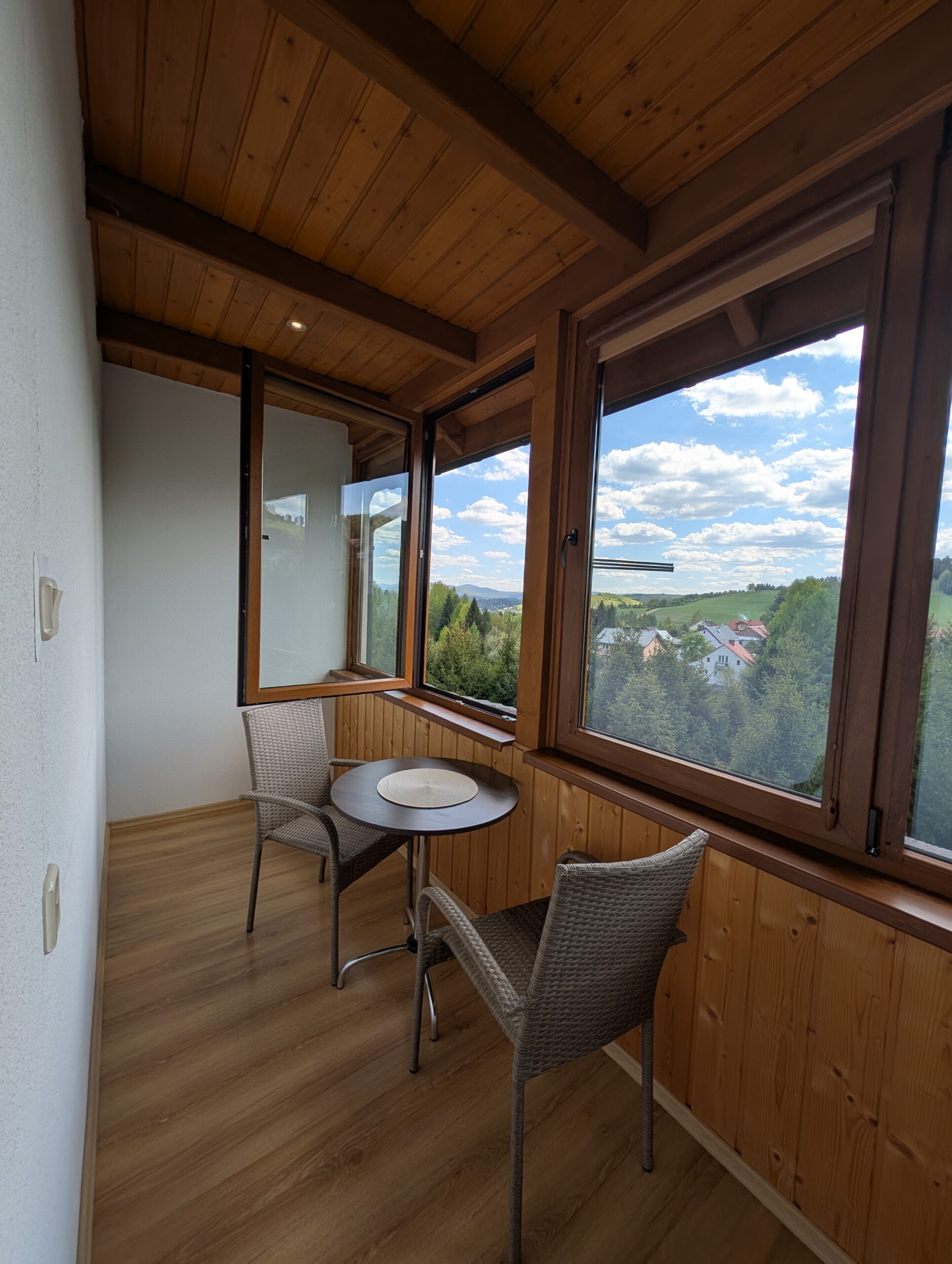 PXL_20250429_123704484.MP