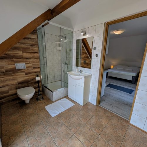 PXL_20250429_134427411.MP~2